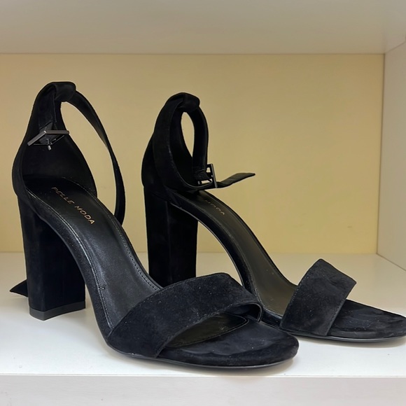 Pelle Moda Black Suede Shoe - Picture 1 of 6